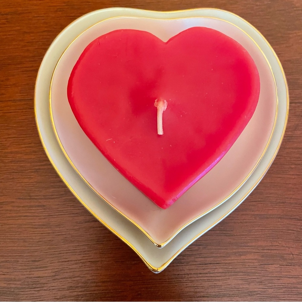 Lenox Valentine’s Day Embedded Hearts Dishes With Candle